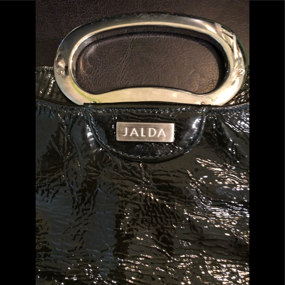 Jalda clutch
